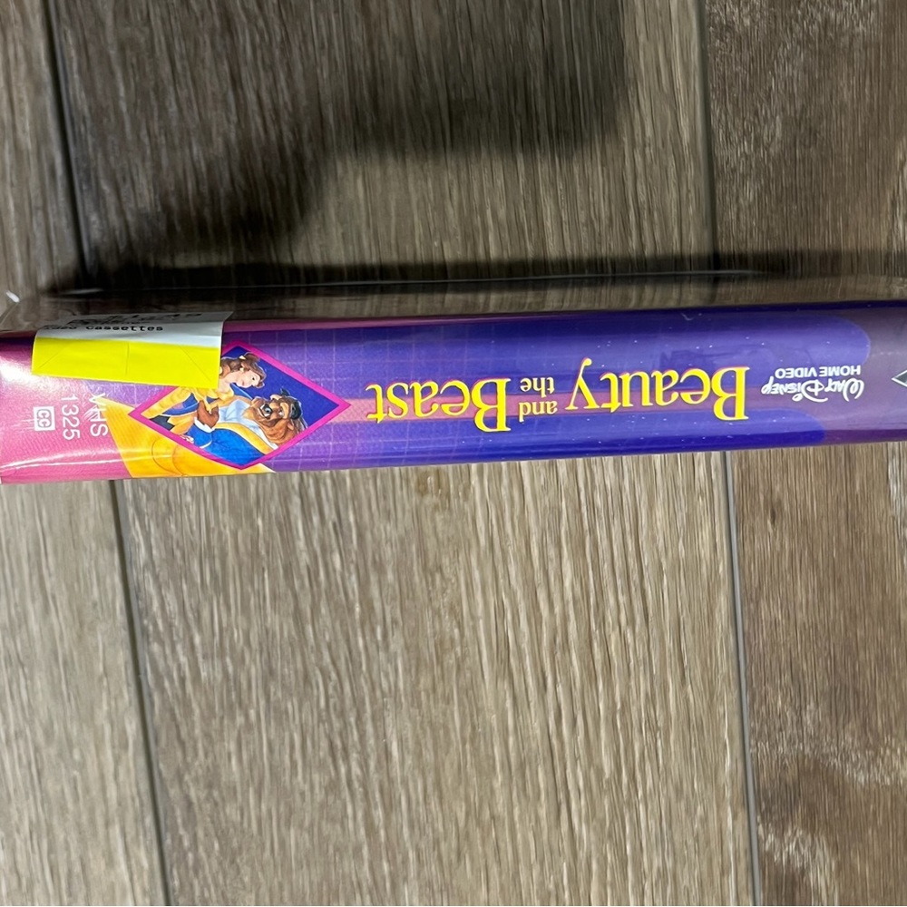 Beauty and The Beast VHS Black Diamond Classic - Picture 2 of 9